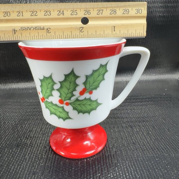 Seyei Christmas Holly Leaf Fine China Porcelain Pedestal Coffee Cups Mugs Set 3 - Picture 7 of 14